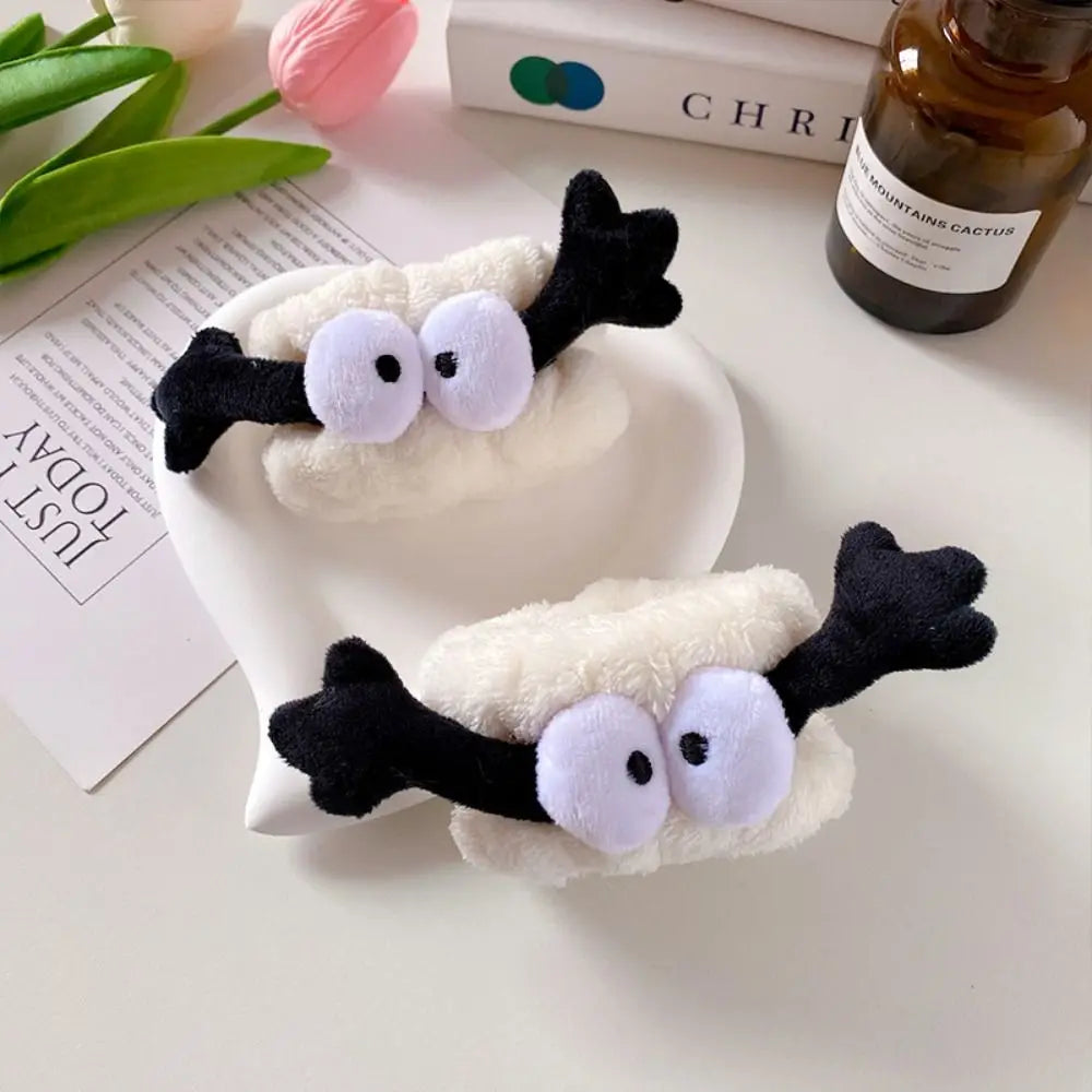 1Pair Cartoon Flannel Face Wash Hand Wrist Strap Reusable Sweatband Towel Band Flexible Face Wash Absorbent Water Wrist Strap