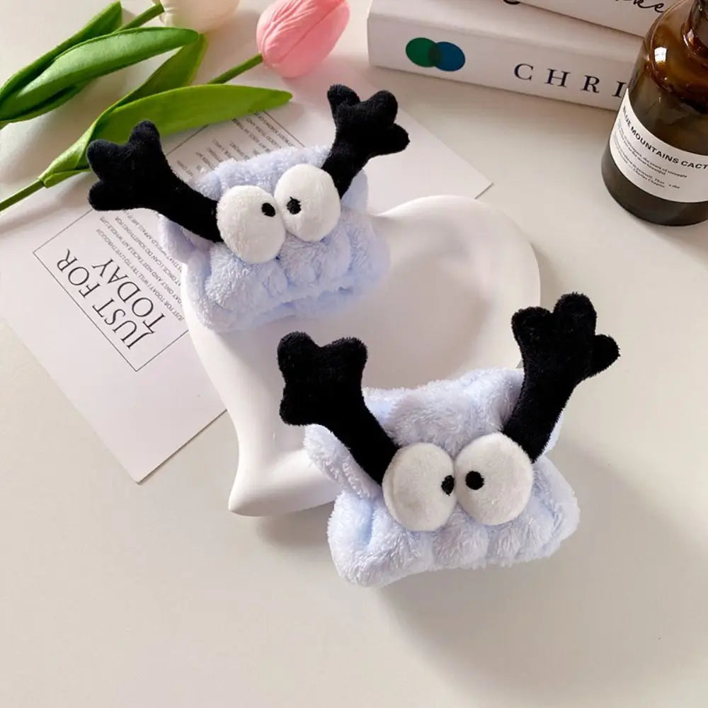 1Pair Cartoon Flannel Face Wash Hand Wrist Strap Reusable Sweatband Towel Band Flexible Face Wash Absorbent Water Wrist Strap