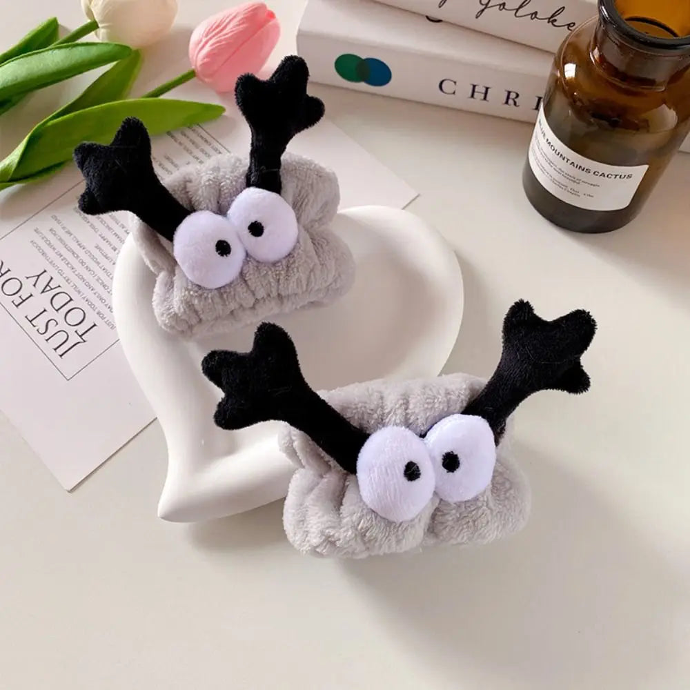 1Pair Cartoon Flannel Face Wash Hand Wrist Strap Reusable Sweatband Towel Band Flexible Face Wash Absorbent Water Wrist Strap