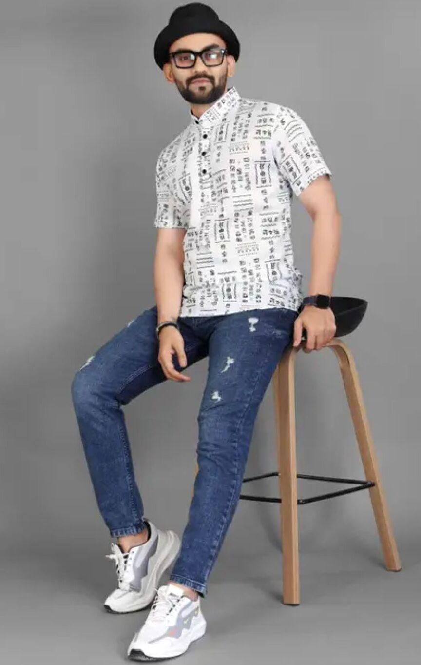 Men's Printed Half Sleeves Spread Collar Casual Shirt White & Black